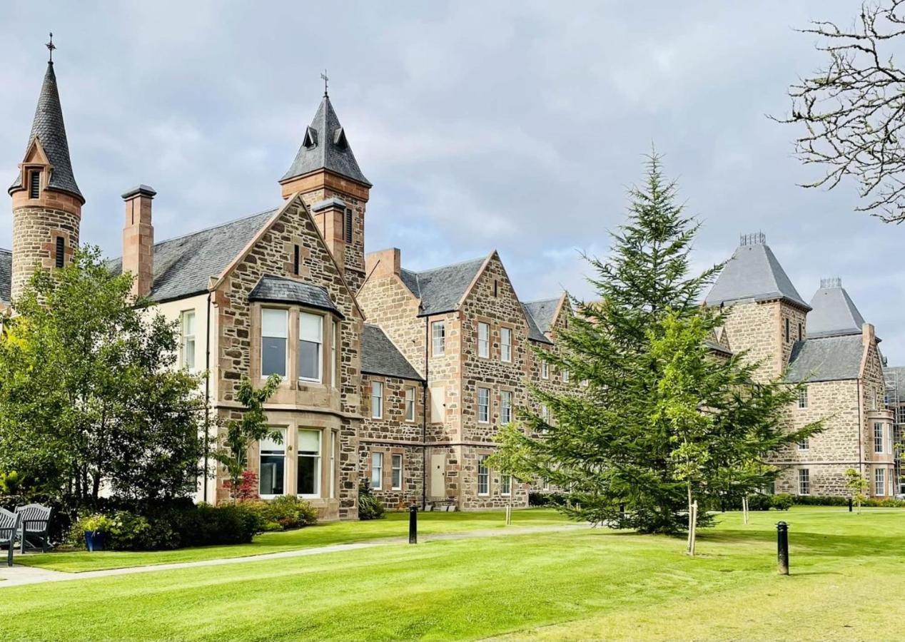 No 49 A Spacious Executive Apartment In Inverness Exterior photo